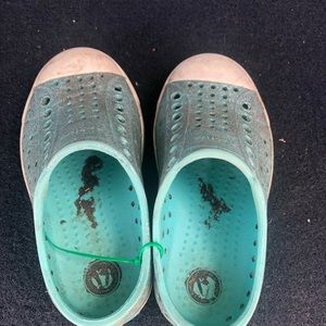 Native girls glitter turquoise size toddler 8